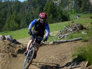 "Bike Park" "Les Angles" "Sorties VTT" montagne "VTT de descente" activitesmontagne66 "eric casado"